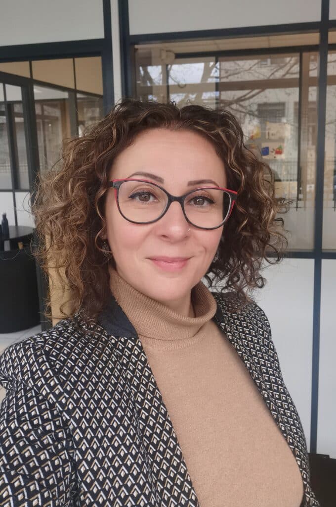 Marion HERNOUT, courtière en prêt immobilier – Groupe Apolline